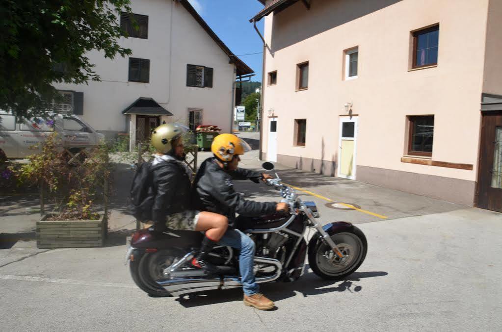 Hotel Gretl Krumpendorf Kültér fotó