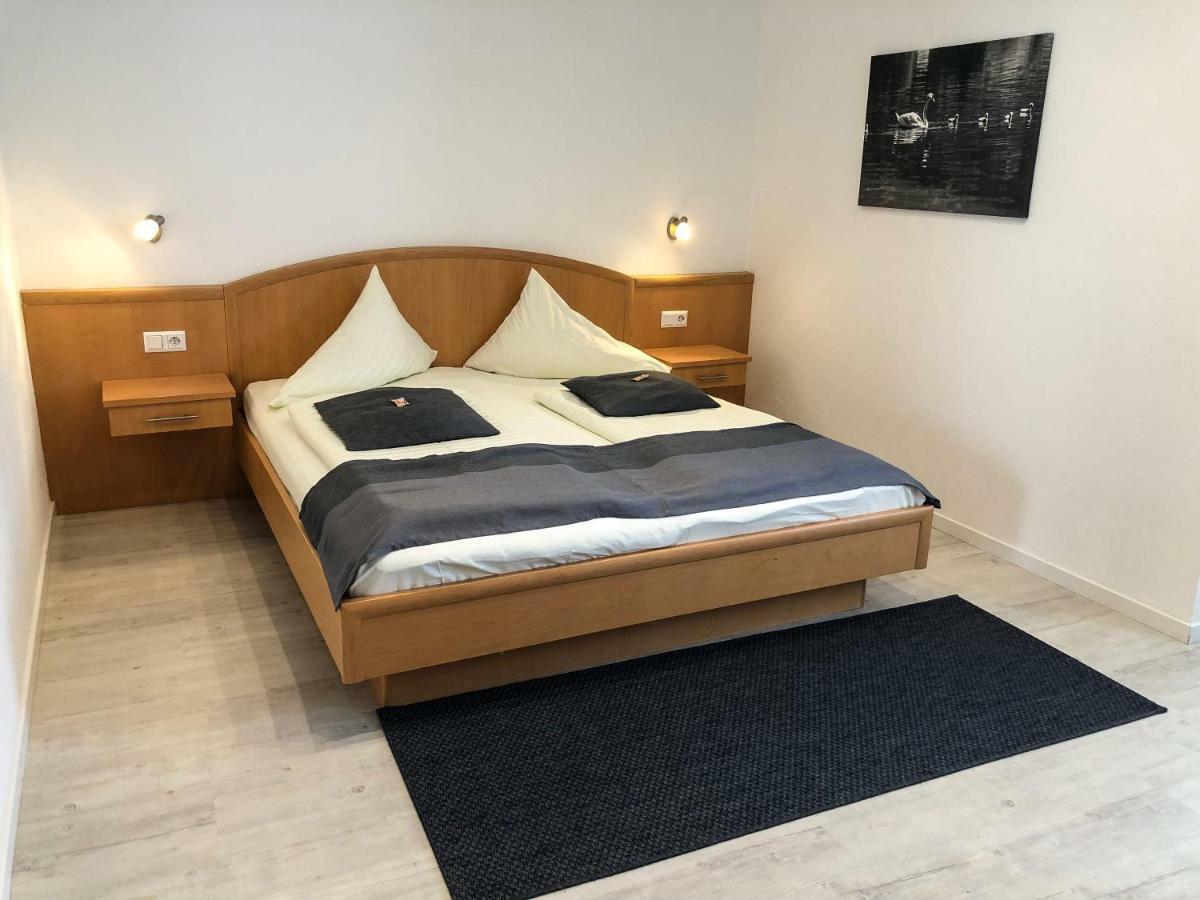 Hotel Gretl Krumpendorf Kültér fotó